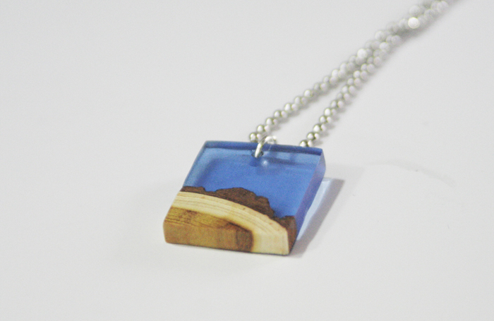 wood resin pendant - completed square pendant
