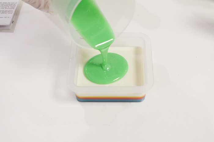 Layering Resin - DIY Pencil Holder- pouring green resin