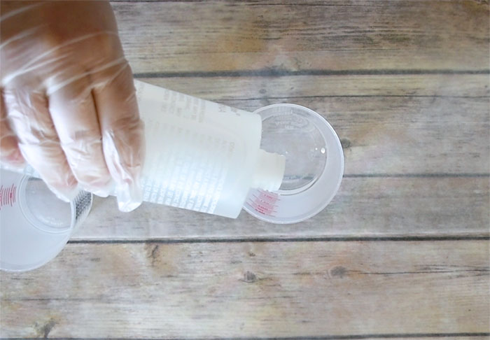 Pour equal amounts of Resin and Hardener into your mixing cup