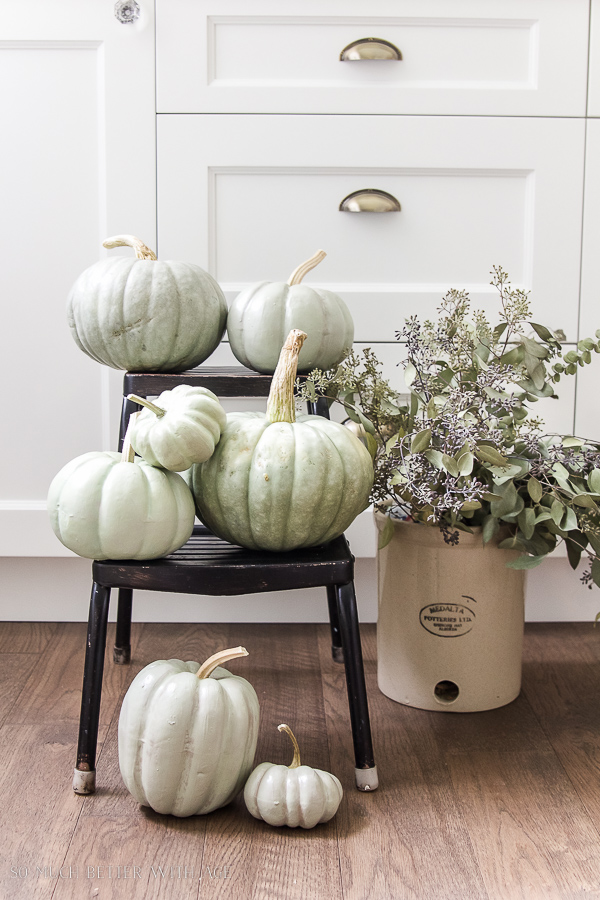 Resin Crafts Blog | DIY Decor | Fall Decor | Fall Pumpkins | Fall DIY | Painted Pumpkins |
