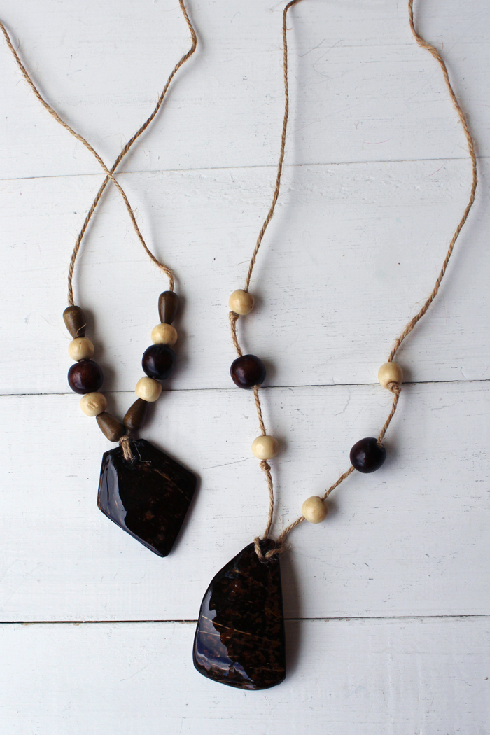 Coconut Shell High Gloss Resin Necklace DIY - Resin Crafts Blog