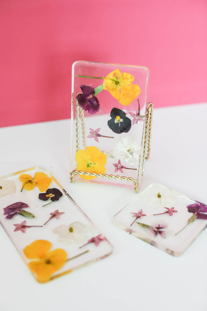 Scrapbooking Supplies Resin Decor,Candle DIY Decor 178 Pcs Dried Pressed Flowers Natural Dry Flowers for Resin Used for Resin Accessories Come with A Nice Plastic Box & Butterfly Stickers 