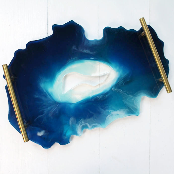 Make a faux agate resin tray to use as a drink server, catch-all, decor/converstation piece or for parties and entertaining. Pick your favorite colors to create a gorgeous work of art. 