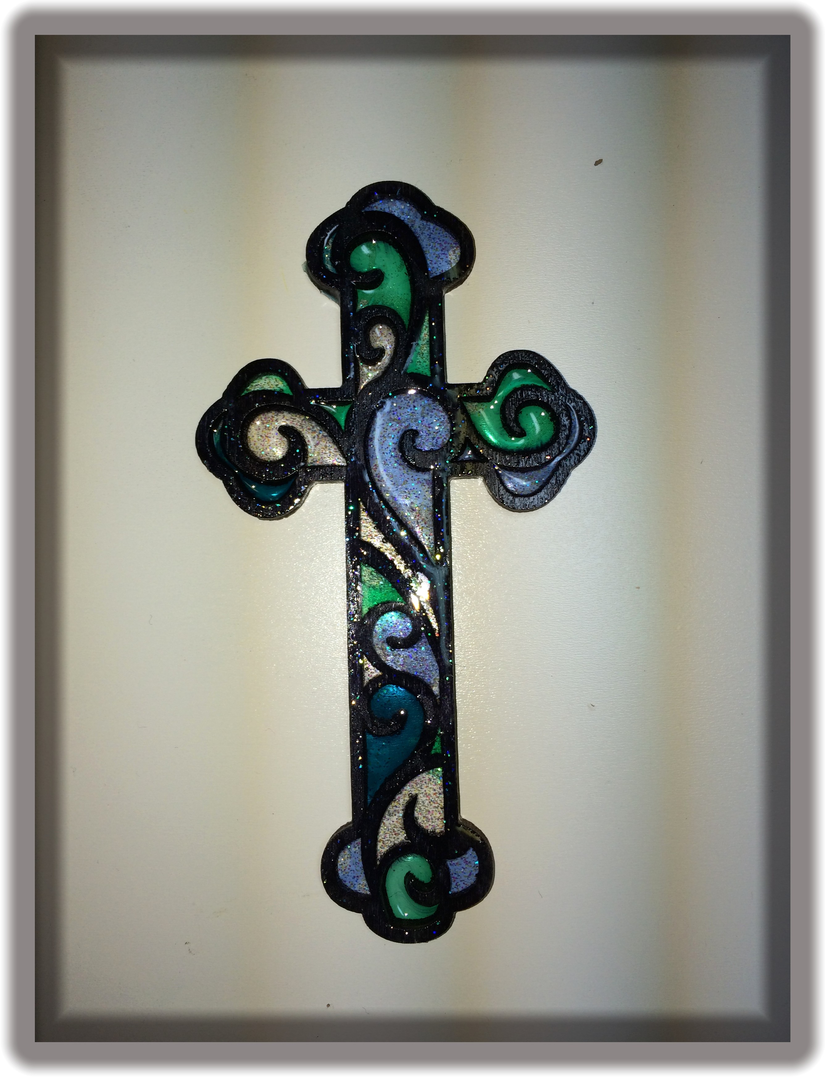 stain-glass-cross.jpg - Resin Crafts