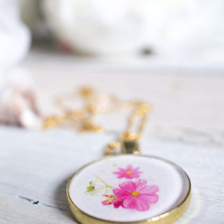 Thoughtful DIY resin jewelry idea. Learn how to make this birth month flower pendant with floral photos and resin. A beautiful birthday, Mother's Day or Christmas gift idea for her.