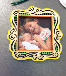 Shiny Wood Cutouts - Magnet Picture frame