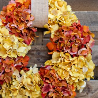 Resin Crafts | Fall Decor | Affordable Fall Decor | DIY Wreaths | DIY Fall Wreaths | DIY Decor | Beautiful Wreaths | Easy DIY Projects |