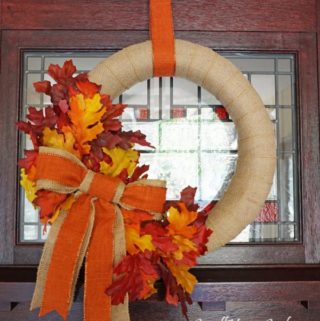 Fall-Burlap-Wreath-Door-Close1-1-600x657