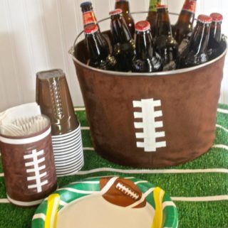 Football-Party-Drink-Station-703x1024