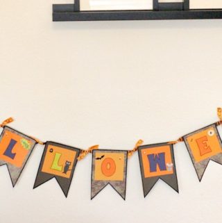 DIY-Halloween-Banner-with-Free-Printables