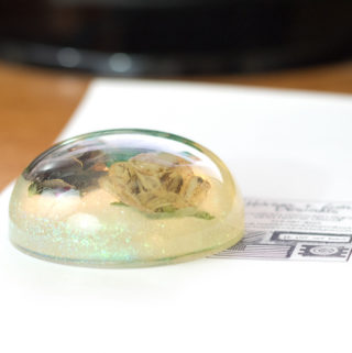 Layering Resin to make paperweight-124