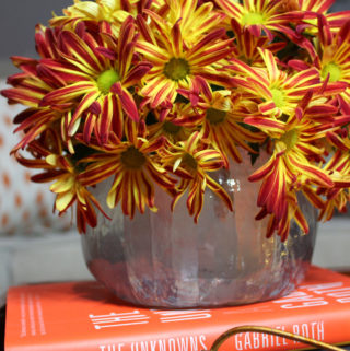 Mini Resin Pumpkin Vase - Perfect for Small Fall Stems