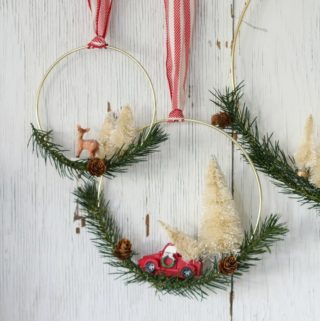 DIY-Christmas-Gold-Hoop-Wreath-768x952