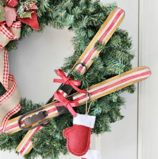 Resin Crafts Blog | DIY Wreath | DIY Decor | DIY Christmas | Christmas Decor | Christmas Wreaths | Easy Decor |