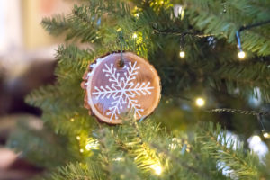 Resin Coated Merry Christmas Wood Slice Garland - these pieces would also make great ornaments