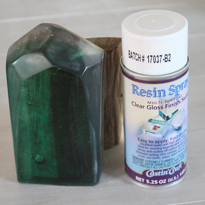 resin geometric crystal and wood book end diy resin crafts blog(30) via @resincraftsblog