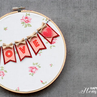 Cute-Love-Banner-Hoop-Art-for-Valentines-Day