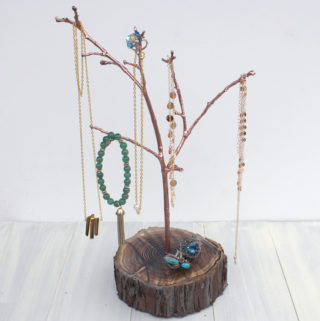 Gold Jewelry Resin Tree Hanger DIY