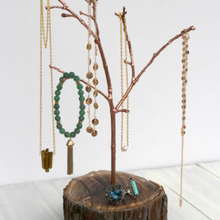 Gold tree resin jewelry hanger holder diy (5)