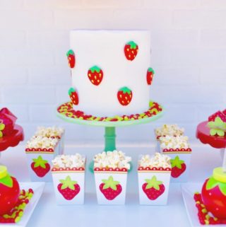 Strawberry-cake-at-strawberry-party.-So-easy-to-make-2