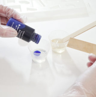 Resin Glitter Rings Add a few drops of Castin craft resin dye