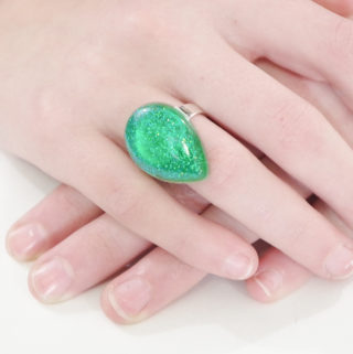 Resin Glitter Rings- green teardrop final photo