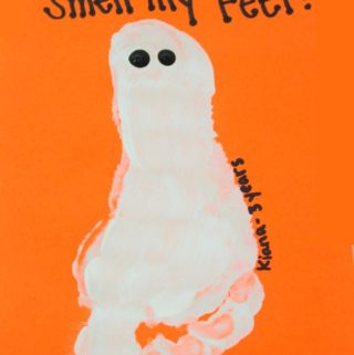 Footprint-Ghost-Art-for-Preschoolers