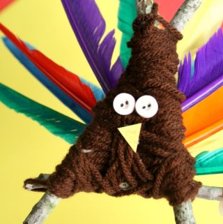 Yarn-Wrapped-Thanksgiving-Turkey-Craft-for-Preschoolers
