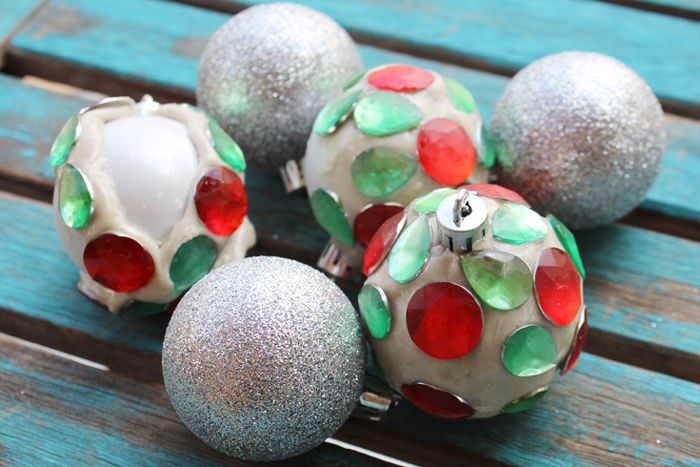 jewelry clay christmas tree ornaments rhinestones resin crafts blog(1) via @resincraftsblog