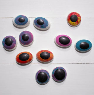 resin eye balls diy puppets monsters patches bag flair (4)