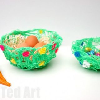 DIY-YARN-BOWLS-these-are-so-easy-to-make-and-great-for-Spring-Easter-or-Mothers-Day-600×400-2