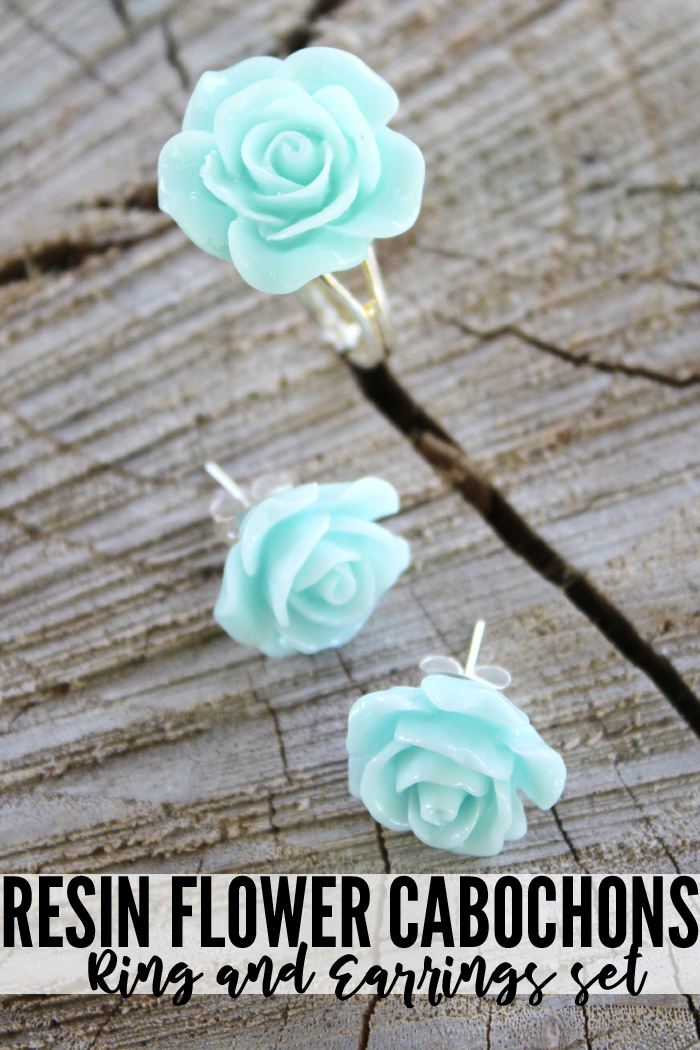 Make resin flower cabochon jewelry using EasyMold to make your own silicone mold and then FastCast and dyes to make as many varieties as your heart desires. #resincrafts #resincraft #resin via @resincraftsblog