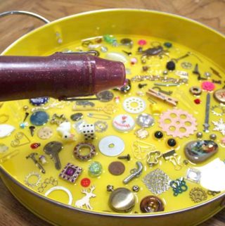 eye spy game miniature trinkets tray with resin (4)