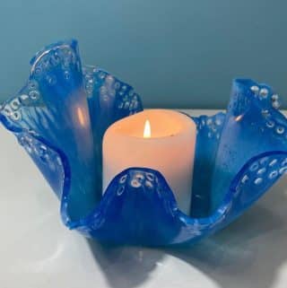 Blue-resin-candle-holder-by-@foxflowart-on-instagram