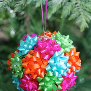 mini-gift-bow-ornament