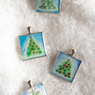 Christmas tree resin pendants-0130