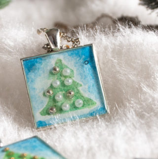 Christmas tree resin pendants-0134-2