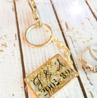 Faux inscribed key chain with jewelry resin-9029