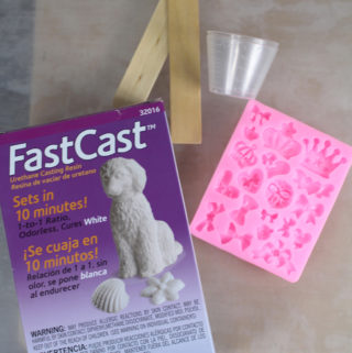 fastcast resin paperclip bookmarks diy (4)