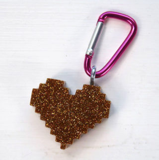 glitter resin pixel heart keychains (3)