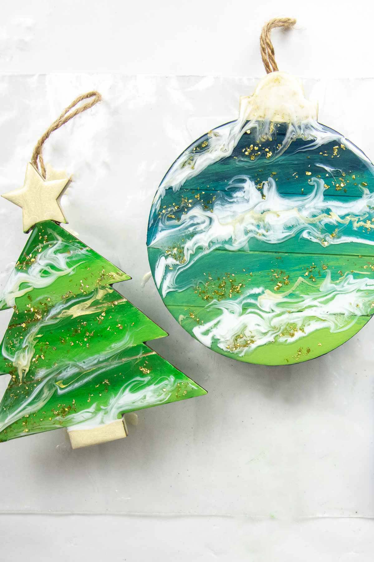 Elegant Poured Resin Christmas Ornaments Resin Crafts Blog