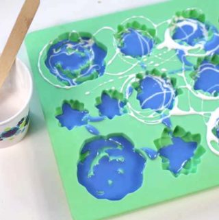 how-to-make-resin-magnets-with-EasyCast-resin-3
