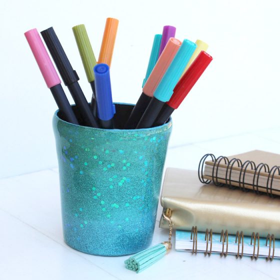 How to Make a Resin Glitter Tumbler Pencil Holder