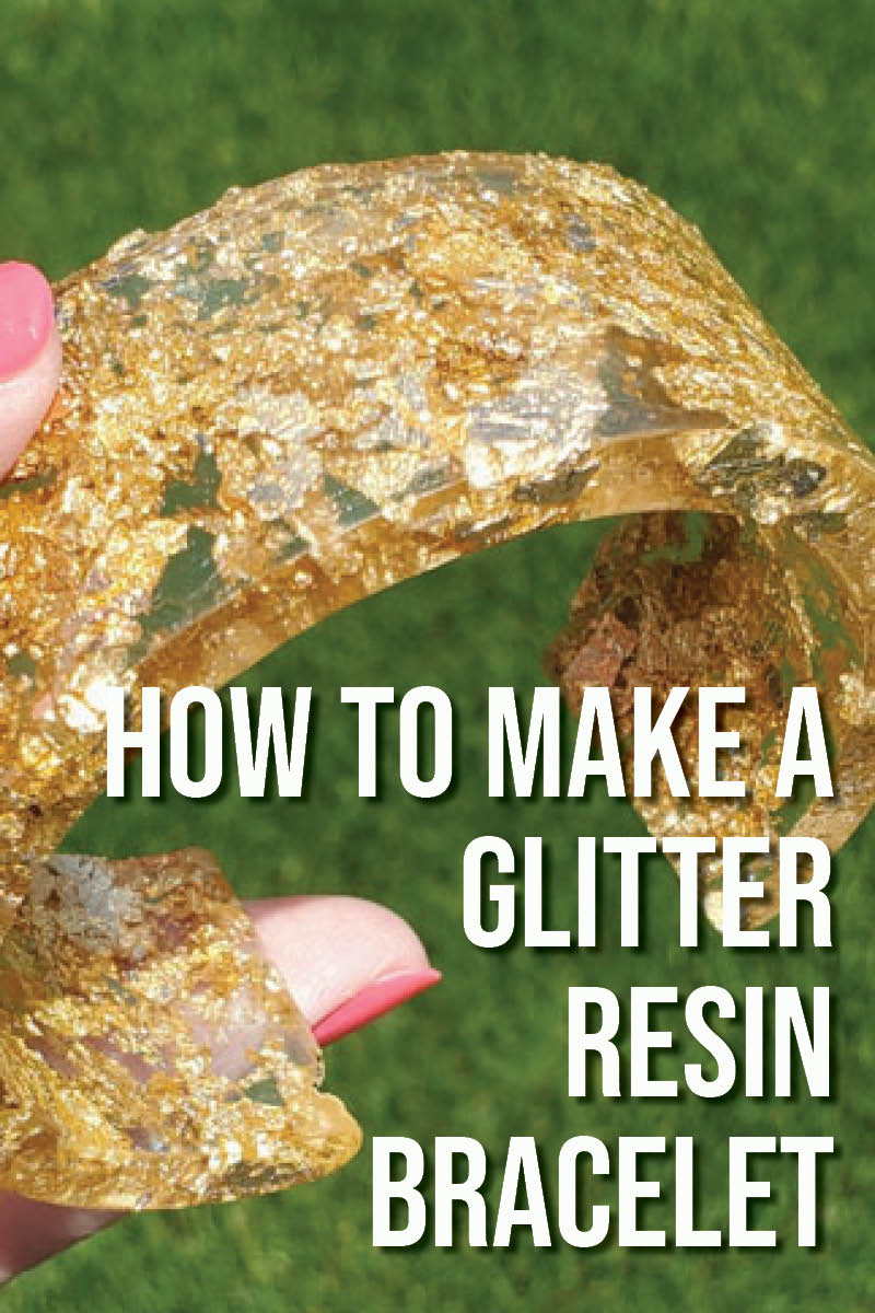 Make a glitter bracelet with polyester casting resin and see how you can suspend the glitter throughout the mold without sinking. via @resincraftsblog