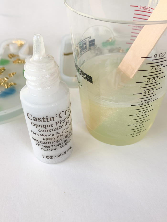 Mix Castin' Craft opaque pigment into the Castin' Craft resin to create the second layer of resin.