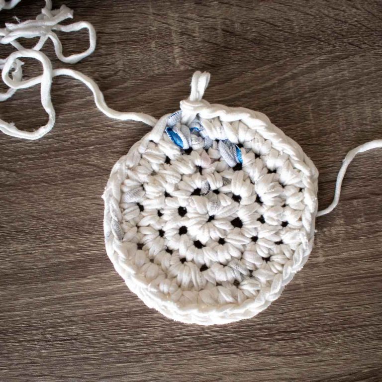 DIY Crochet Heat Pad with Fiber-Lok Non-Skid Backing - Resin Crafts Blog