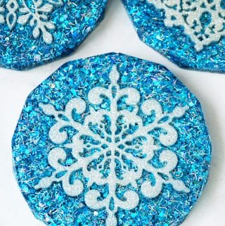 Snowflake-Coaster-Closeup