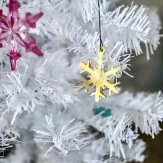 resin snowflakes on the tree