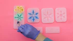 making resin snowflakes