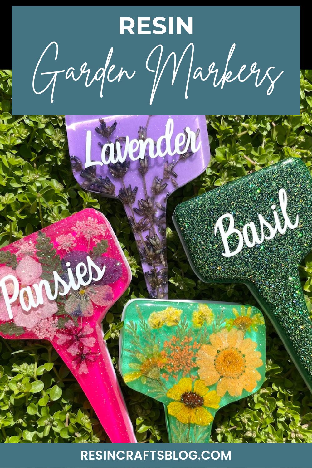 How to make Resin Garden Markers with Pressed Flowers via @resincraftsblog